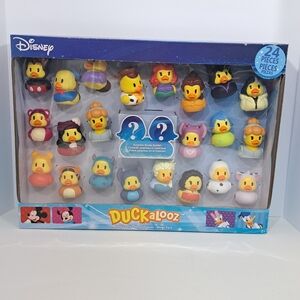 NEW Sealed Mega Pack Disney Duckalooz 24 Figures , 2 Surprise Ducks HTF